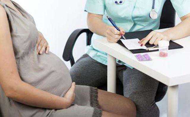 哺乳期女性来月经时奶量会减少吗?